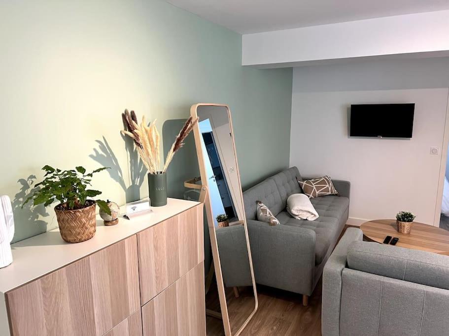 Appart Cosy, Calme Proche Centre Кан Экстерьер фото